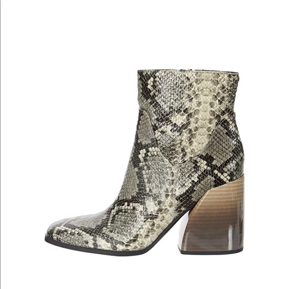 Circus by Sam Edelman Women’s Square Toe Zip-Up Booties
